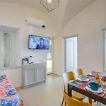 公寓 La Casa Sulla - On The Beach- Happy 阿拉西奥