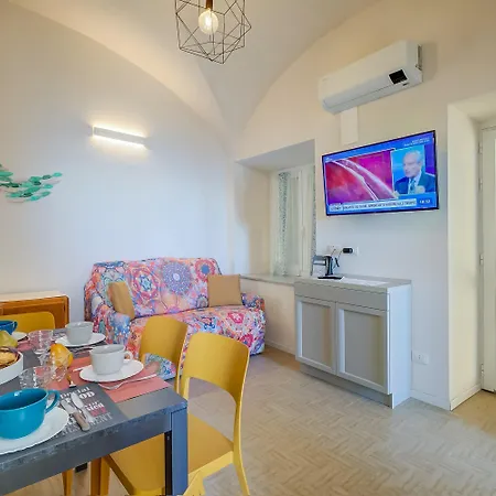 Apartment La Casa Sulla - On The Beach- Happy *