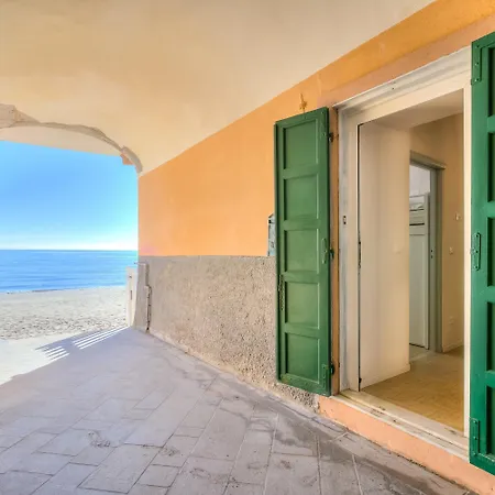 La Casa Sulla - On The Beach- Happy Alassio