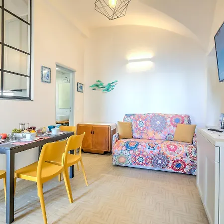 La Casa Sulla - On The Beach- Happy * 阿拉西奥
