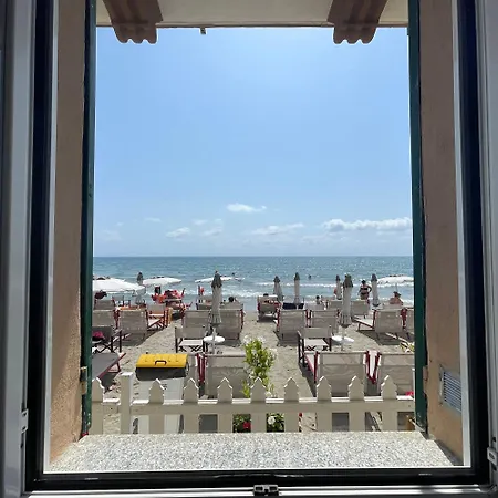 La Casa Sulla - On The Beach- Happy