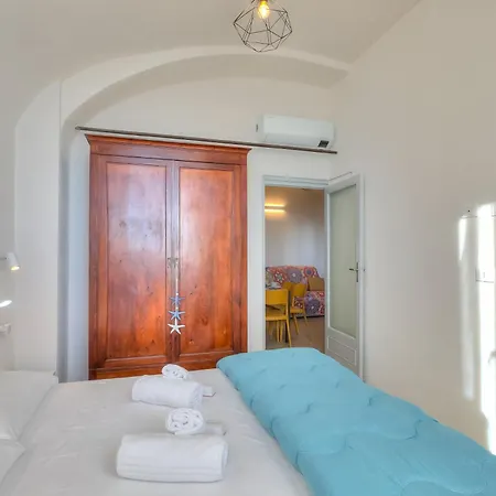 La Casa Sulla - On The Beach- Happy 아파트